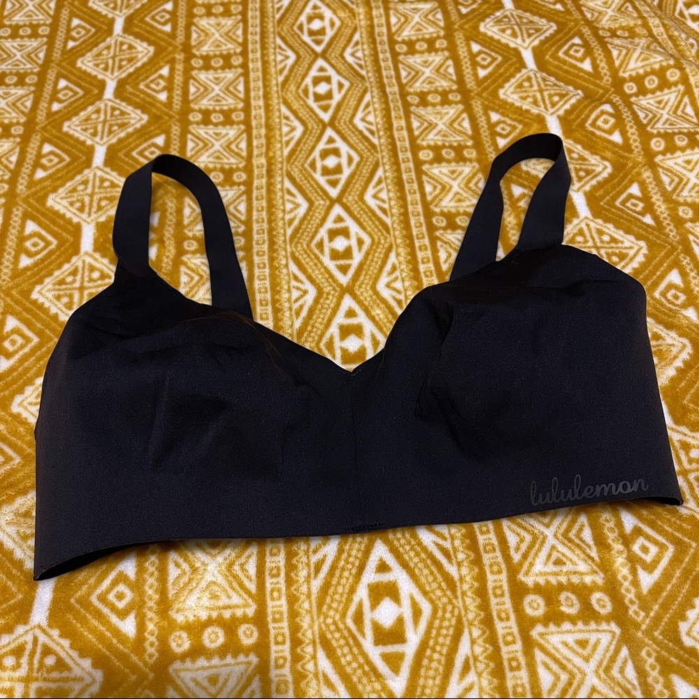 Lululemon Black Seamless Bra 34C